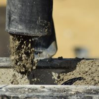 Guide d’installation et de prix d’une goulotte de chantier