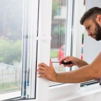 Assurer une étanchéité parfaite lors de l’installation de vitres : les clés d’une pose sans faille